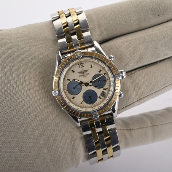 Breitling Chrono Cockpit D30012 Mother of Pearl Dial 37mm 18k Gold Watch - Picture 6 of 11
